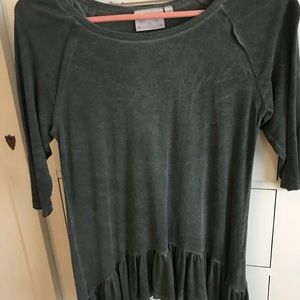 Quarter length army green ruffle tshirt
